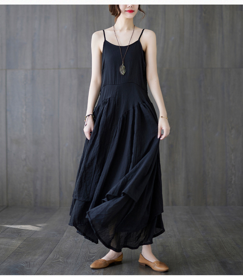 Váy Maxi Dây Mảnh Đen Cổ Điển