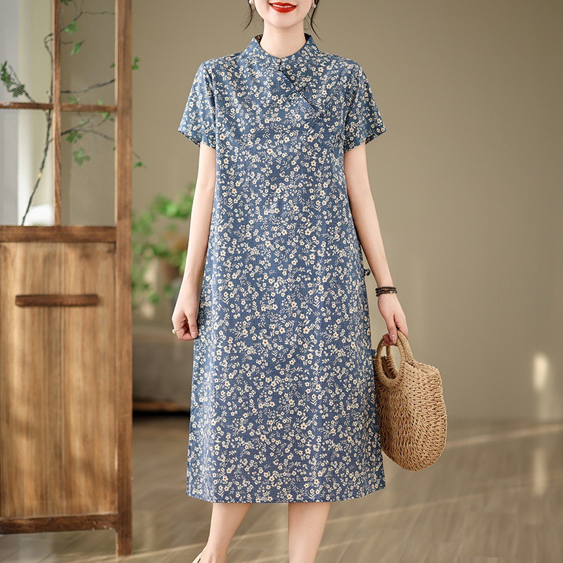 Váy Xòe Họa Tiết Hoa Phong Cách Cổ Điển