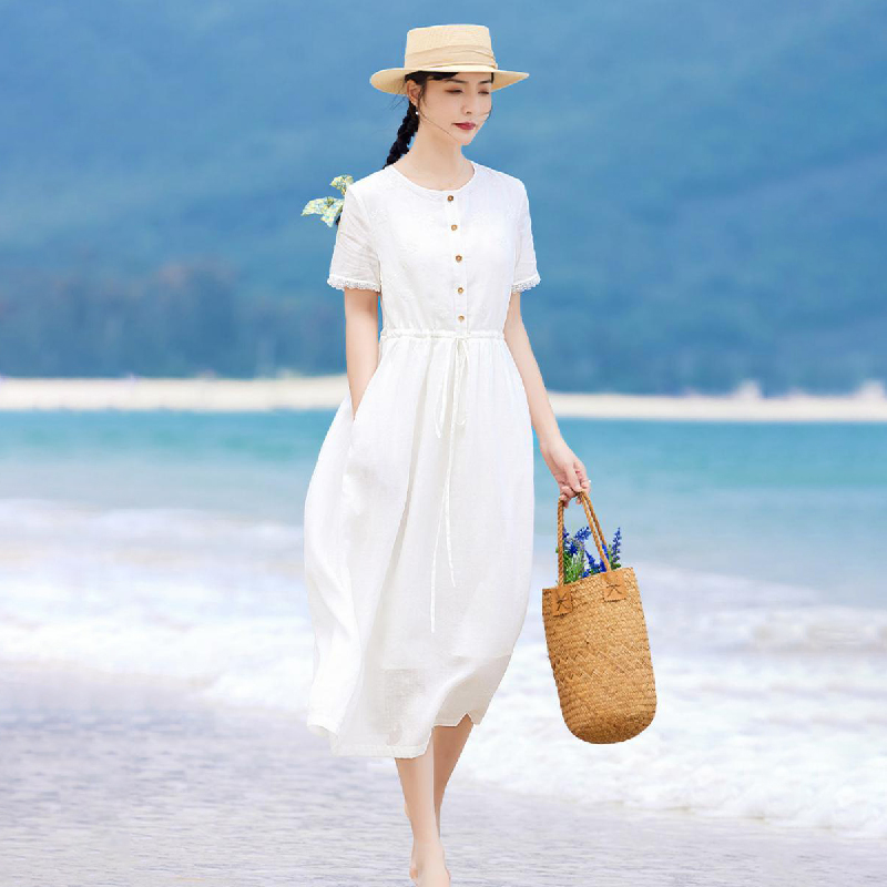 Váy Thiết Kế Trắng Ren Hoa – Eo Nhẹ Nhàng Nữ Tính