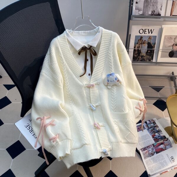 Cardigan Dáng Rộng Màu Trắng Kem – Style Đại Học Nhật Bản