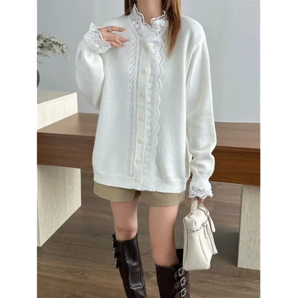 Áo Cardigan Len Phối Ren Cổ Tròn – Màu Trắng Sứ