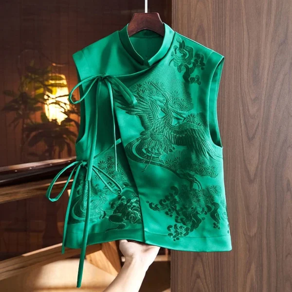 Áo Vest Không Tay Vạt Chéo Thêu Nổi – Xanh Lá